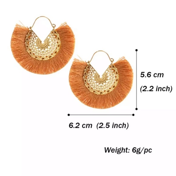 Cream Metal Flower Tassel Fan Fringe Earrings - Picture 2 of 2